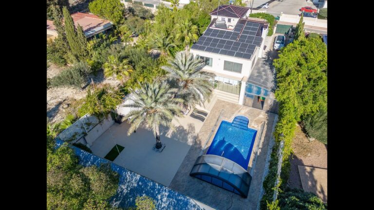 Exclusividad y Confort: Jacuzzi Privado en tu Habitación