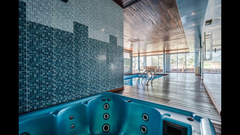 Privacidad y Lujo: Disfruta de un Jacuzzi Privado