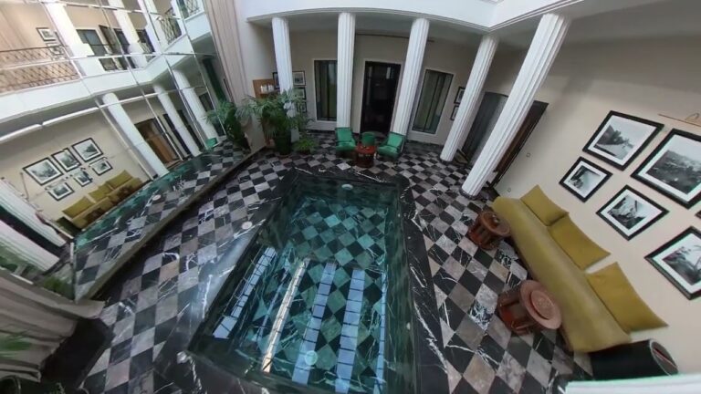 Ritual de Descanso: Relájate en un Jacuzzi en tu Habitación