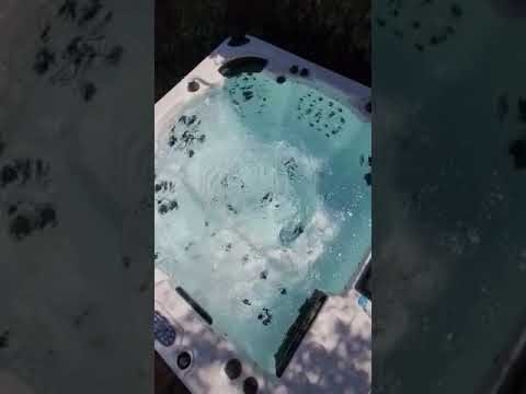 Dise&ntilde;o Exclusivo de Jacuzzis de Madera Premium
